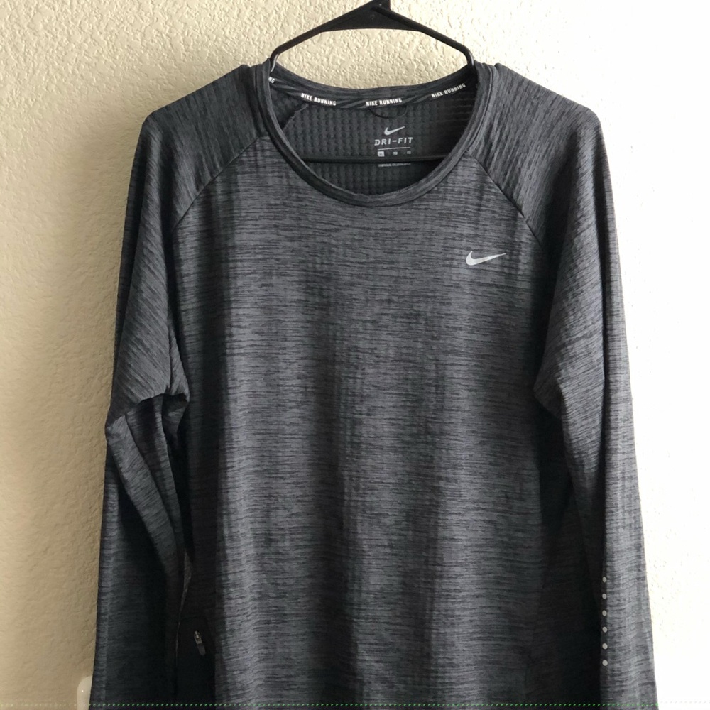 SOLD!! 🎉 Nike Women’s Sportswear Jackets